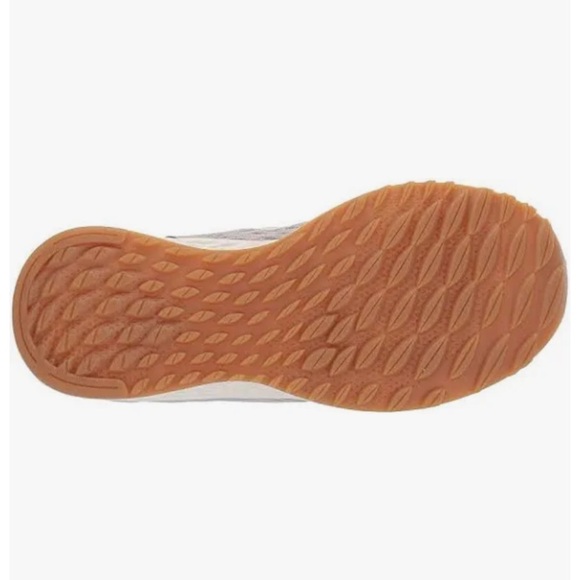 New Balance | Women's Lavender/Grey Fresh Foam Arishi V2 Running Shoes, size 8.5 - Picture 14 of 14